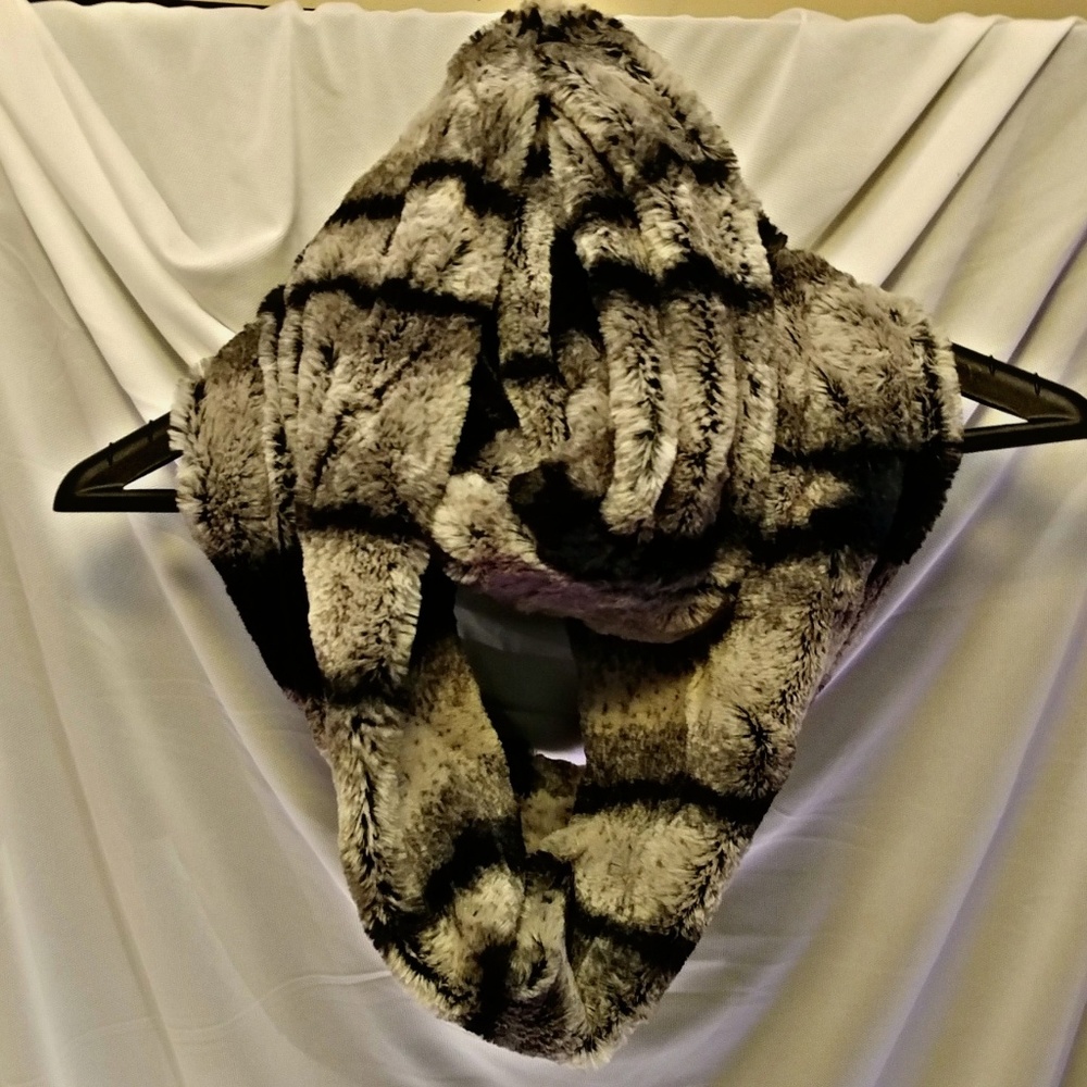 🆒🆕Infinity scarf - Picture 4 of 4